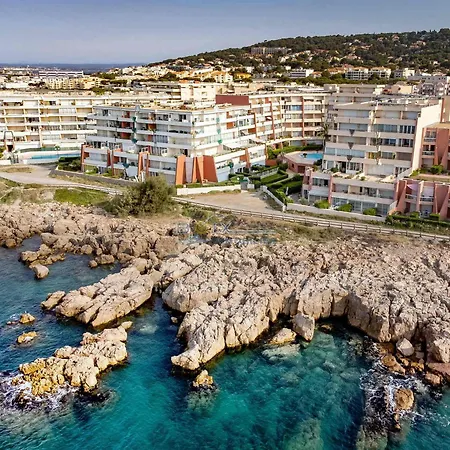Apartment 4 Pers. Avec Terrasse Et Piscine, A Proximite - Fr-1-472a-259